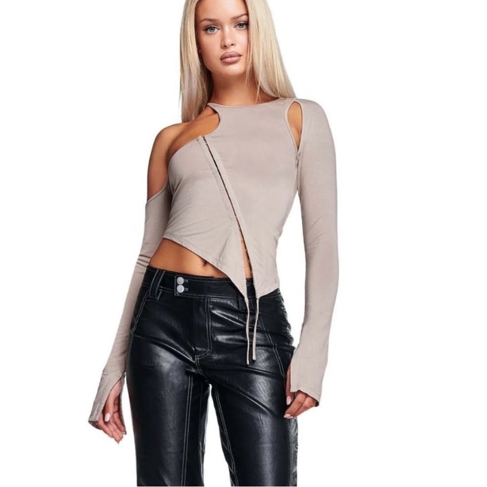 I.AM.GIA Garnet Top Asymmetrical Hook & Eye Cold Shoulder Taupe Size Large
